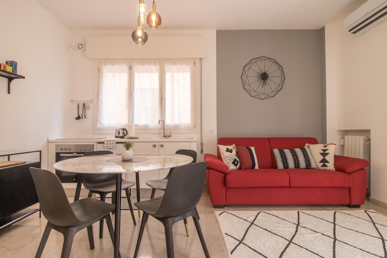 Апартаменты Grey House In The Heart Of @Тревизо Экстерьер фото